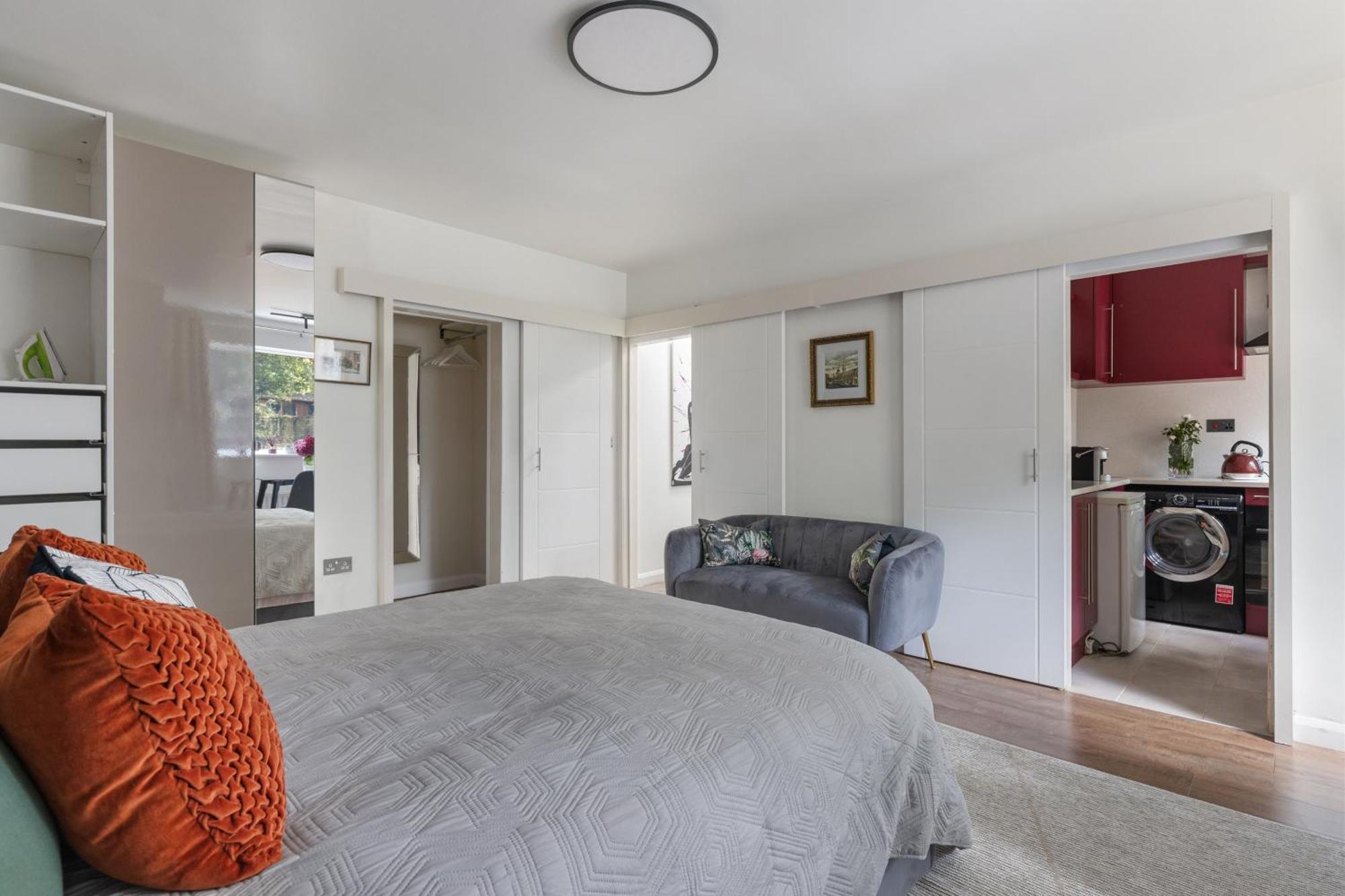 King Studio Apartment With Garden And Parking Ealing Eksteriør billede