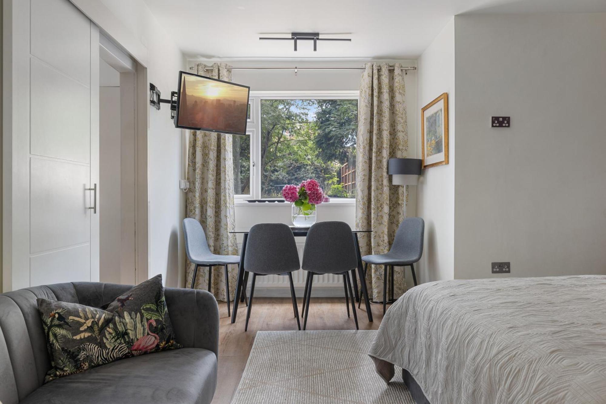 King Studio Apartment With Garden And Parking Ealing Eksteriør billede
