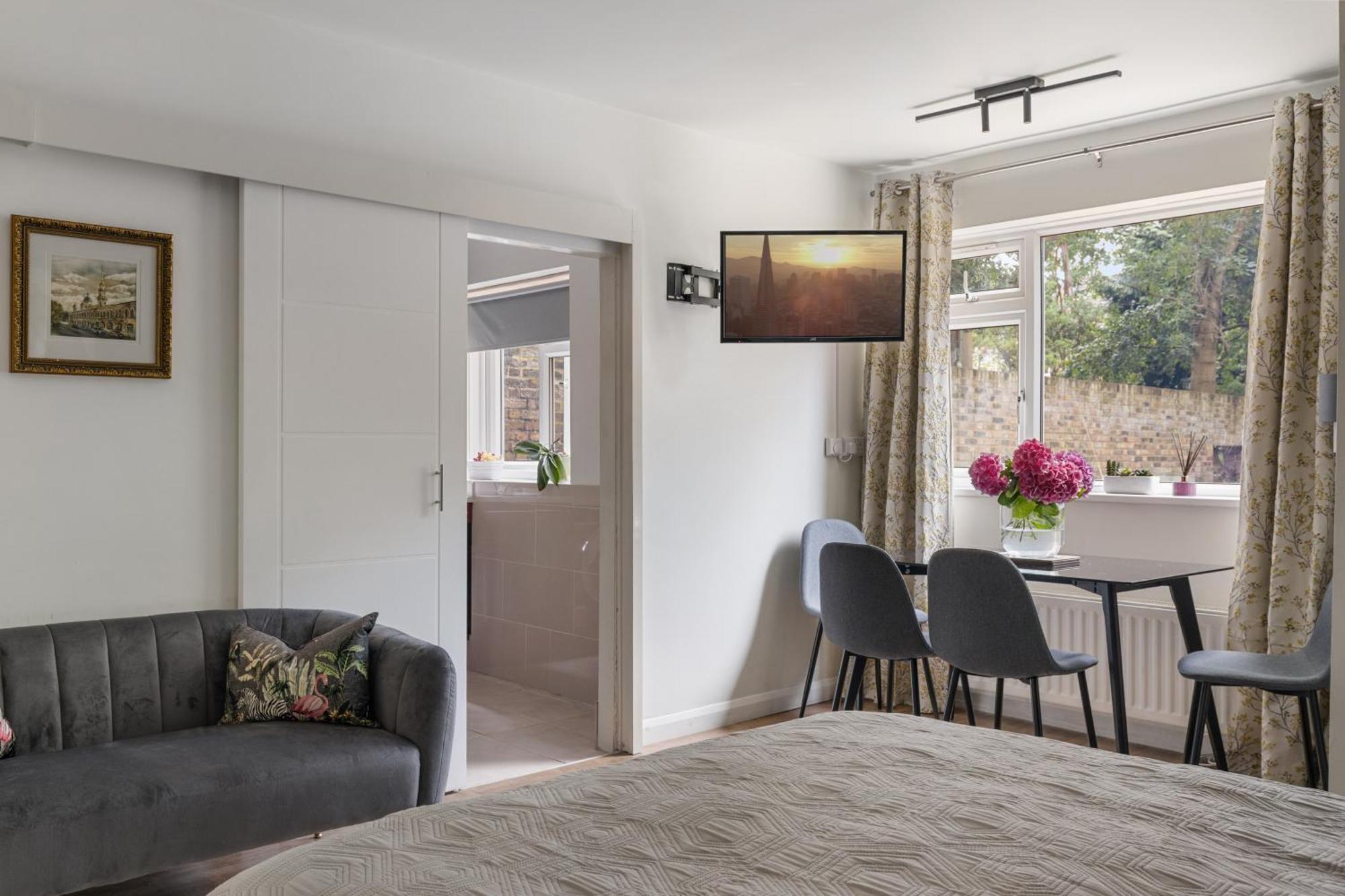 King Studio Apartment With Garden And Parking Ealing Eksteriør billede